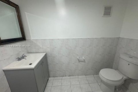 Appartement à louer à Miami, Floride: 2 chambres, 111.11 m2 № 1963299 - photo 4