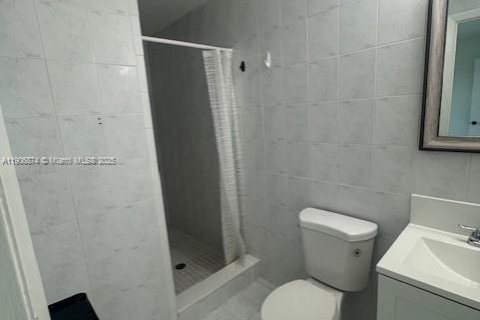 Appartement à louer à Miami, Floride: 2 chambres, 111.11 m2 № 1963299 - photo 10