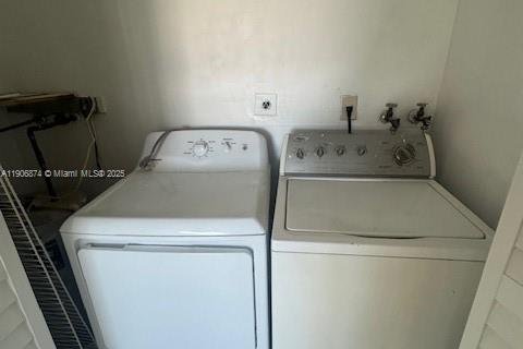 Appartement à louer à Miami, Floride: 2 chambres, 111.11 m2 № 1963299 - photo 14