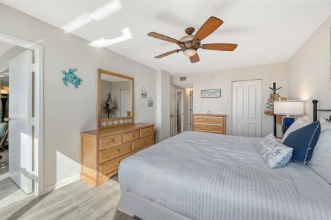 Condo in Sarasota, Florida, 2 bedrooms  № 2380481 - photo 27