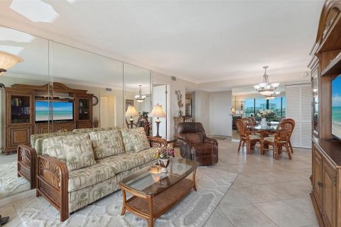 Condo in Sarasota, Florida, 2 bedrooms  № 2380481 - photo 15