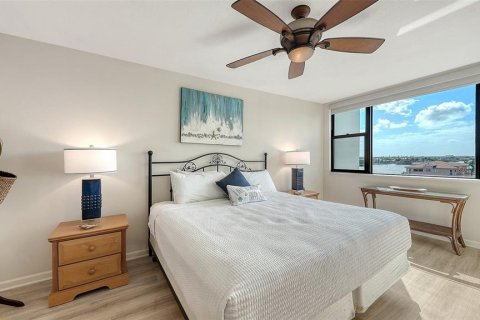 Condo in Sarasota, Florida, 2 bedrooms  № 2380481 - photo 28