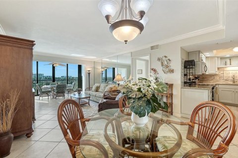 Condo in Sarasota, Florida, 2 bedrooms  № 2380481 - photo 18