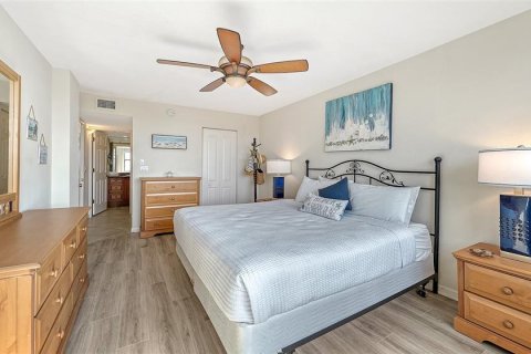 Condo in Sarasota, Florida, 2 bedrooms  № 2380481 - photo 26