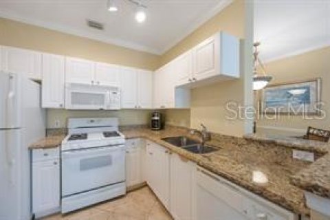 Condo in Clearwater, Florida, 2 bedrooms № 2102542 - photo 8