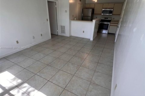 Copropriété à louer à Pompano Beach, Floride: 1 chambre, 55.74 m2 № 2245076 - photo 11