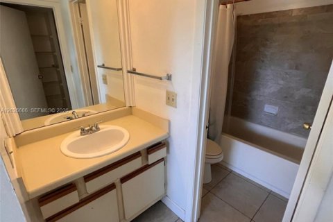 Copropriété à louer à Pompano Beach, Floride: 1 chambre, 55.74 m2 № 2245076 - photo 23