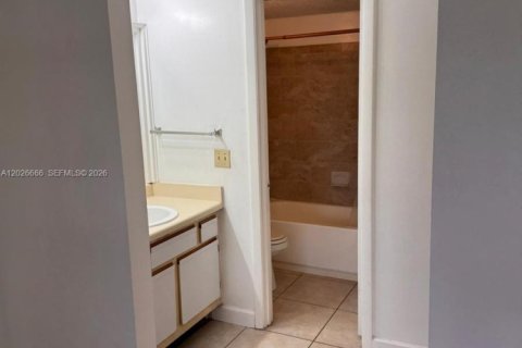 Copropriété à louer à Pompano Beach, Floride: 1 chambre, 55.74 m2 № 2245076 - photo 24