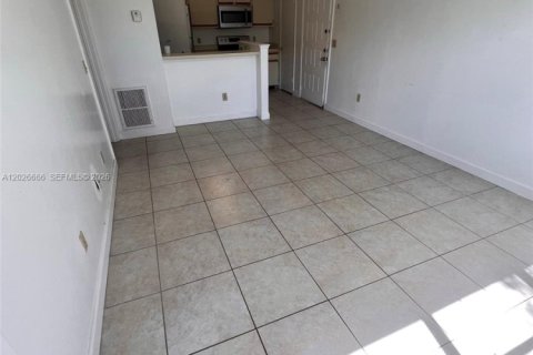 Copropriété à louer à Pompano Beach, Floride: 1 chambre, 55.74 m2 № 2245076 - photo 10