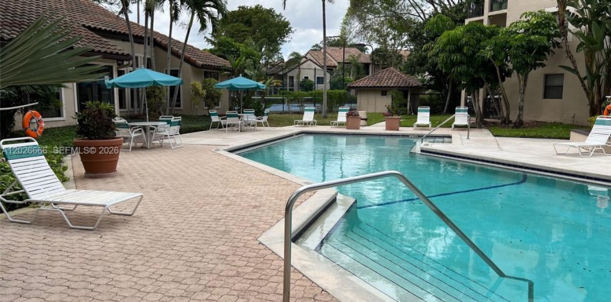Condo à Pompano Beach, Floride, 1 chambre № 2245076