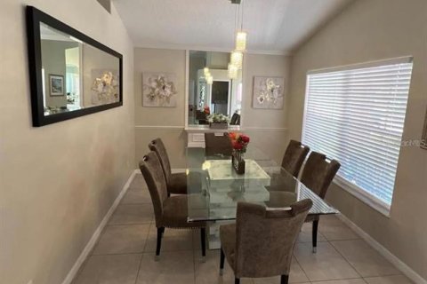 Casa en alquiler en Kissimmee, Florida, 4 dormitorios, 161.65 m2 № 1916443 - foto 10