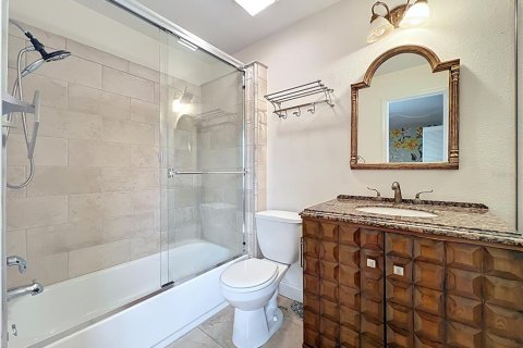 Condo in Orlando, Florida, 2 bedrooms  № 2147540 - photo 18