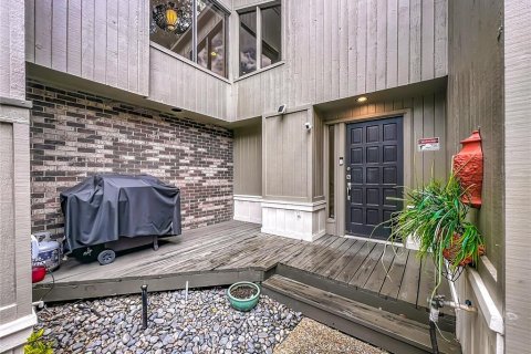 Condo in Orlando, Florida, 2 bedrooms  № 2147540 - photo 3