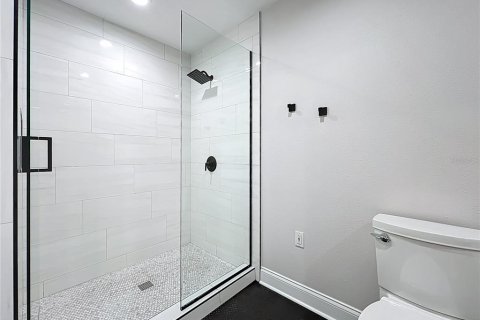 Condo in Orlando, Florida, 2 bedrooms  № 2147540 - photo 30