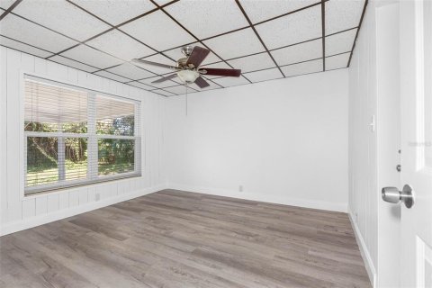House in Brandon, Florida 3 bedrooms, 155.8 sq.m. № 1408769 - photo 19