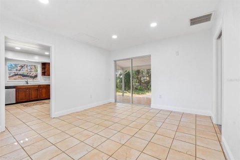 House in Brandon, Florida 3 bedrooms, 155.8 sq.m. № 1408769 - photo 20