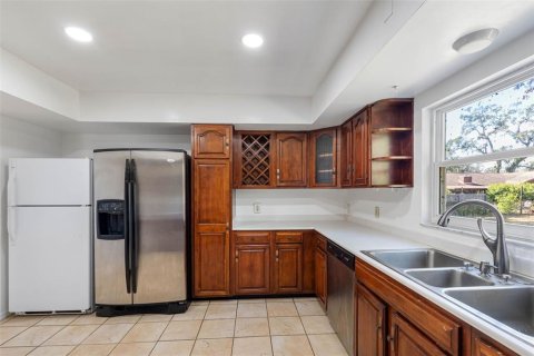 House in Brandon, Florida 3 bedrooms, 155.8 sq.m. № 1408769 - photo 22