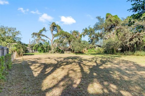 House in Brandon, Florida 3 bedrooms, 155.8 sq.m. № 1408769 - photo 29