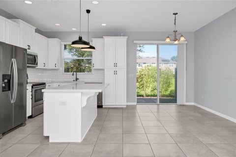 Touwnhouse à louer à Orlando, Floride: 3 chambres, 155.52 m2 № 2102039 - photo 7