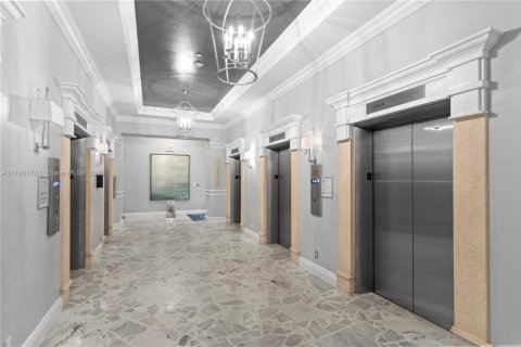 Condo in Hollywood, Florida, 1 bedroom  № 2064684 - photo 23