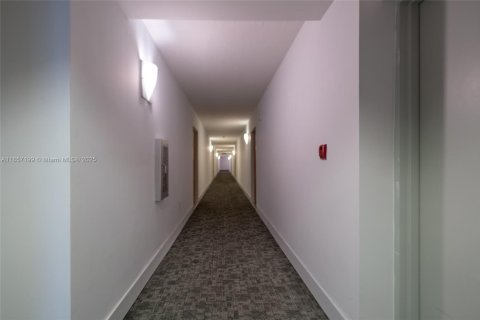 Copropriété à louer à Miami, Floride: 3 chambres, 114.46 m2 № 1881614 - photo 8