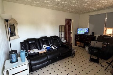 Commercial property in Orlando, Florida 3 bedrooms, 144.56 sq.m. № 2217366 - photo 5