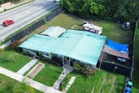 Commercial property in Orlando, Florida 3 bedrooms, 144.56 sq.m. № 2217366 - photo 2
