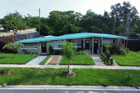 Commercial property in Orlando, Florida 3 bedrooms, 144.56 sq.m. № 2217366 - photo 21