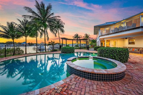 Villa ou maison à vendre à Stuart, Floride: 6 chambres, 480.86 m2 № 1977277 - photo 12