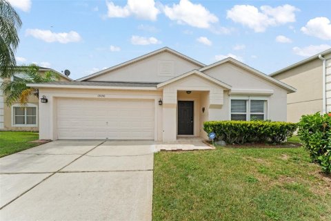 Villa ou maison à vendre à Orlando, Floride: 4 chambres, 177.72 m2 № 2400187 - photo 3