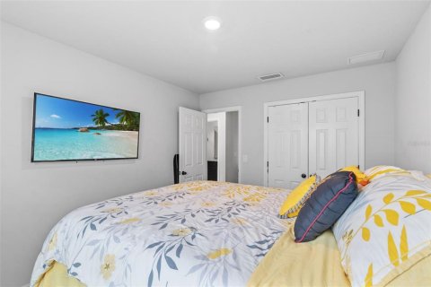 House in Apollo Beach, Florida 4 bedrooms, 236.34 sq.m. № 1901887 - photo 24
