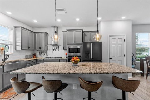 House in Apollo Beach, Florida 4 bedrooms, 236.34 sq.m. № 1901887 - photo 3