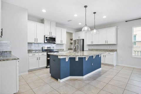 House in Riverview, Florida 4 bedrooms, 276.85 sq.m. № 1809969 - photo 9