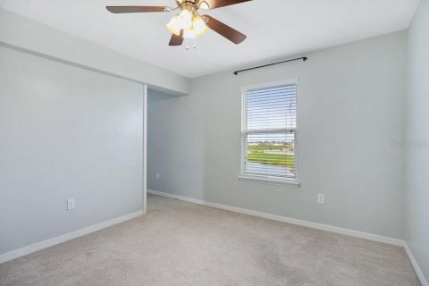 House in Riverview, Florida 4 bedrooms, 276.85 sq.m. № 1809969 - photo 23
