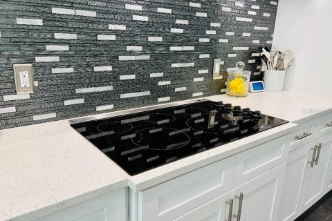 Купить виллу или дом в Киссимми, Флорида 15 комнат, 332.22м2, № 2258693 - фото 21