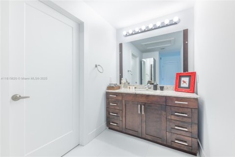 Casa en venta en Weston, Florida, 2 dormitorios, 181.72 m2 № 1768291 - foto 15