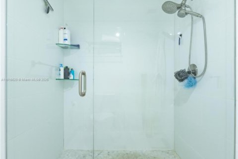 Casa en venta en Weston, Florida, 2 dormitorios, 181.72 m2 № 1768291 - foto 16