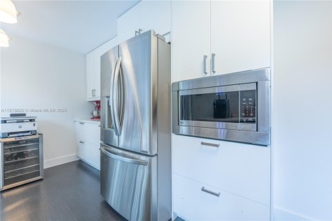Casa en venta en Weston, Florida, 2 dormitorios, 181.72 m2 № 1768291 - foto 10