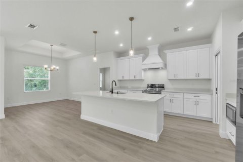 House in Fruitland Park, Florida 3 bedrooms, 185.8 sq.m. № 1881021 - photo 11