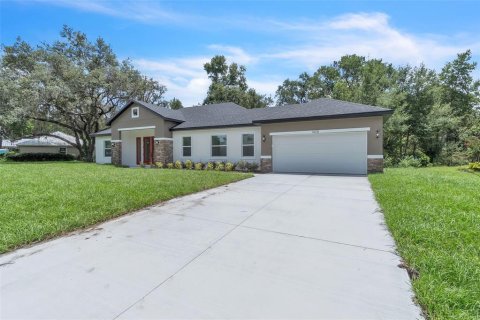 House in Fruitland Park, Florida 3 bedrooms, 185.8 sq.m. № 1881021 - photo 3