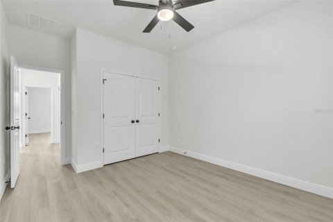 House in Fruitland Park, Florida 3 bedrooms, 185.8 sq.m. № 1881021 - photo 27