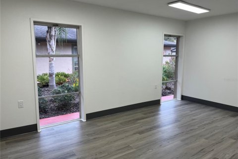 Commercial property in DeLand, Florida 89.19 sq.m. № 2109165 - photo 20