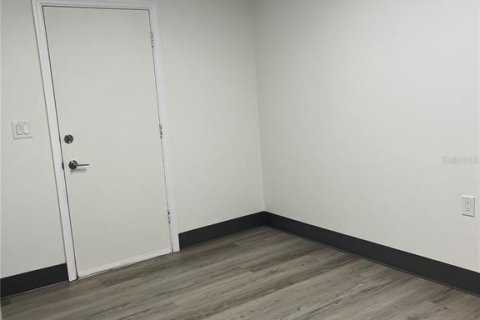 Commercial property in DeLand, Florida 89.19 sq.m. № 2109165 - photo 25