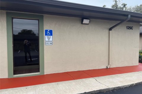 Commercial property in DeLand, Florida 89.19 sq.m. № 2109165 - photo 4