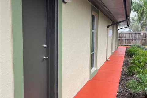 Commercial property in DeLand, Florida 89.19 sq.m. № 2109165 - photo 5