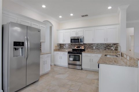 Villa ou maison à louer à Orlando, Floride: 4 chambres, 266.82 m2 № 2102093 - photo 6