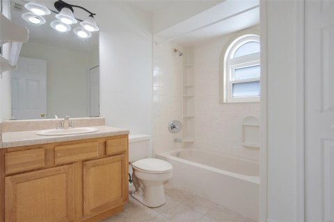 Villa ou maison à louer à Orlando, Floride: 4 chambres, 266.82 m2 № 2102093 - photo 11