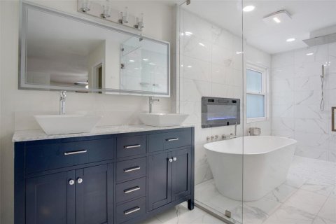 Villa ou maison à louer à Orlando, Floride: 4 chambres, 266.82 m2 № 2102093 - photo 7