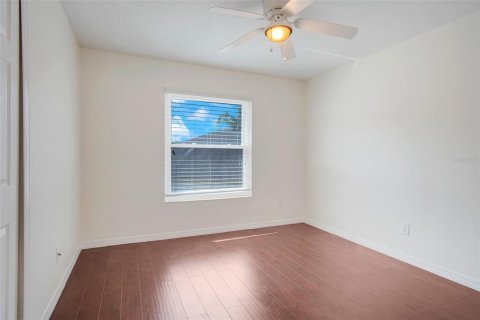 Villa ou maison à louer à Orlando, Floride: 4 chambres, 266.82 m2 № 2102093 - photo 13