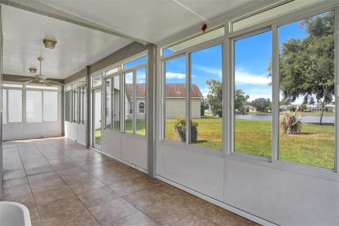 Villa ou maison à louer à Orlando, Floride: 4 chambres, 266.82 m2 № 2102093 - photo 15